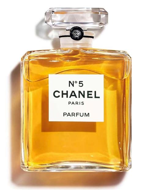 chanel profumo n 5 storia|Chanel n5: storia del profumo che compie 100 anni.